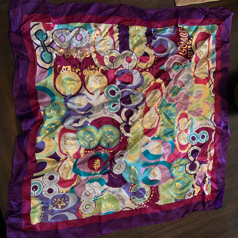 SALE 💕EUC coach poppy bandana